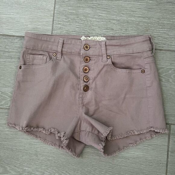 Altar'd State Shadow Grey Cut-Off Denim Shorts 26/3 - Picture 1 of 4